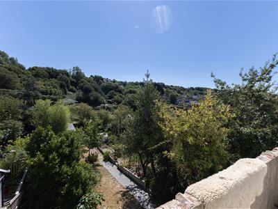 Picture 10